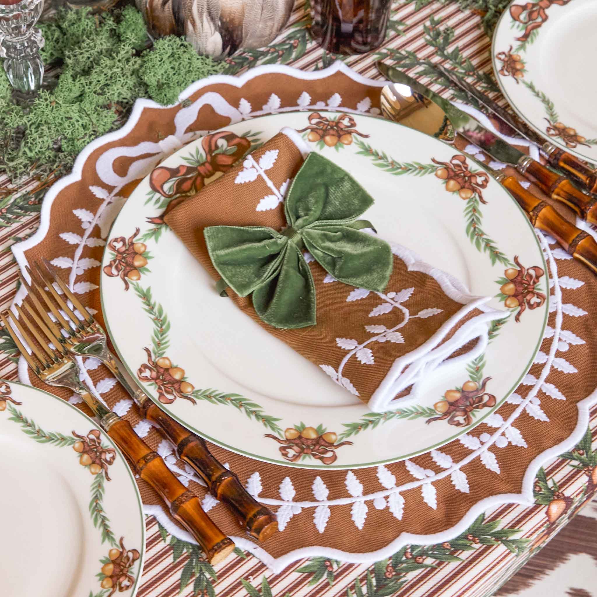 Forest Green Velvet Napkin Bows (Set of 4)