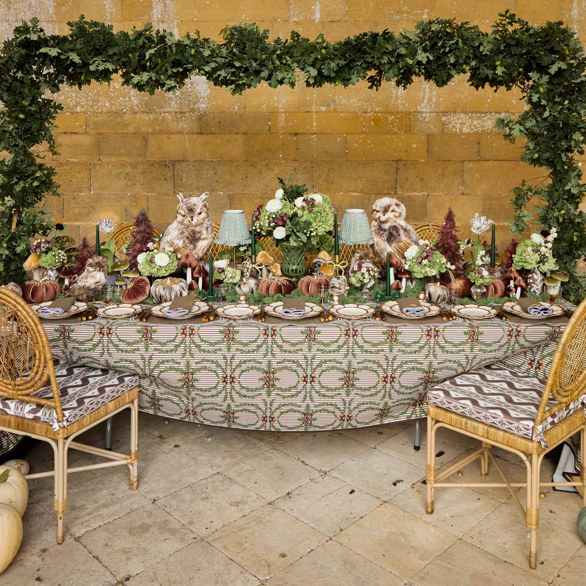 Petal Burnt Bamboo Dinner Plate