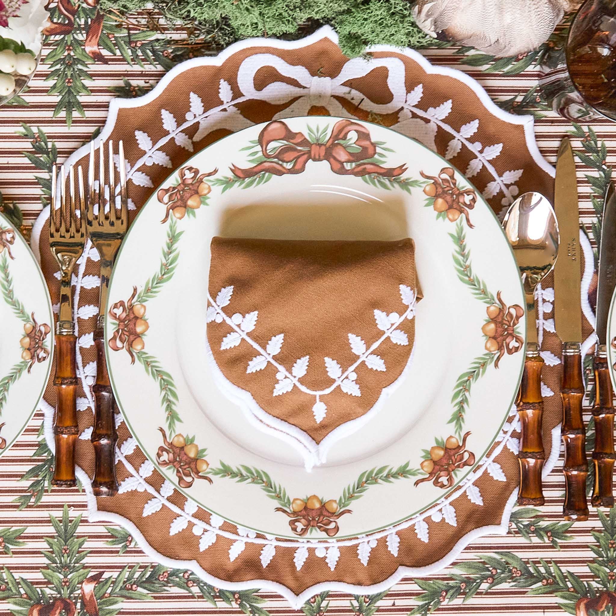 Chocolate Bow Laurel Placemats & Napkins (Set of 4)