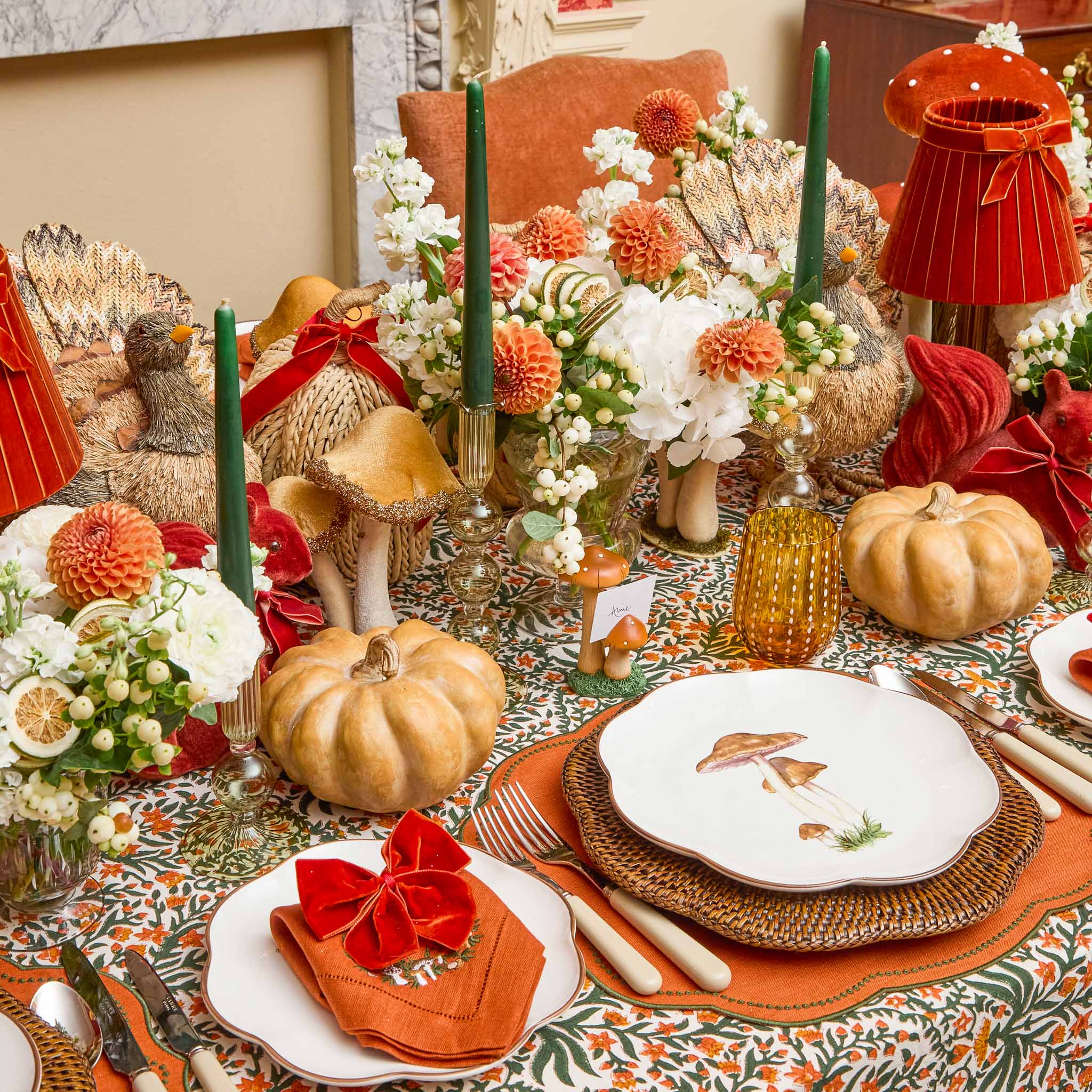 Scalloped Mushroom Dinner Plates (Set of 4)