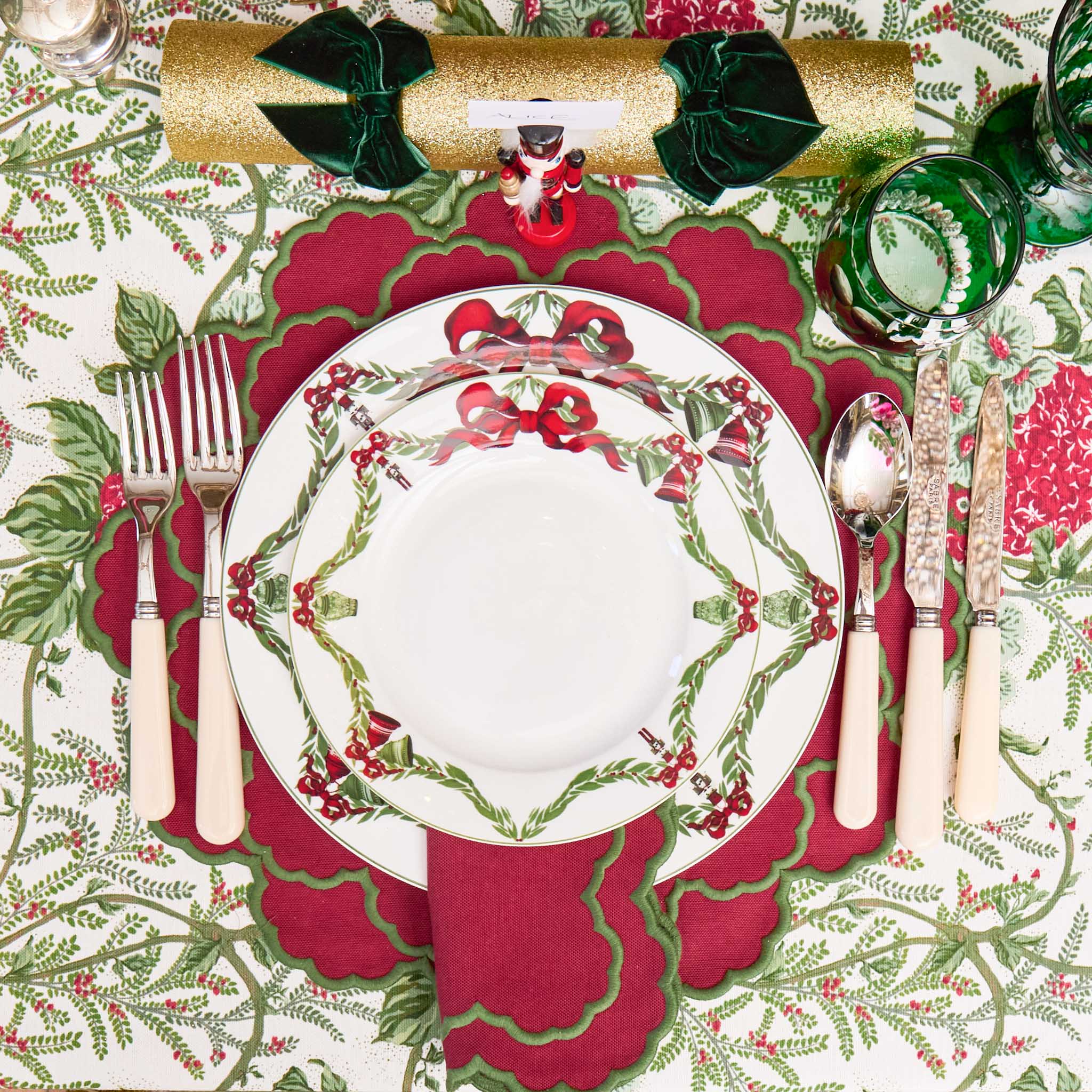 Christmas Garland Starter Plate