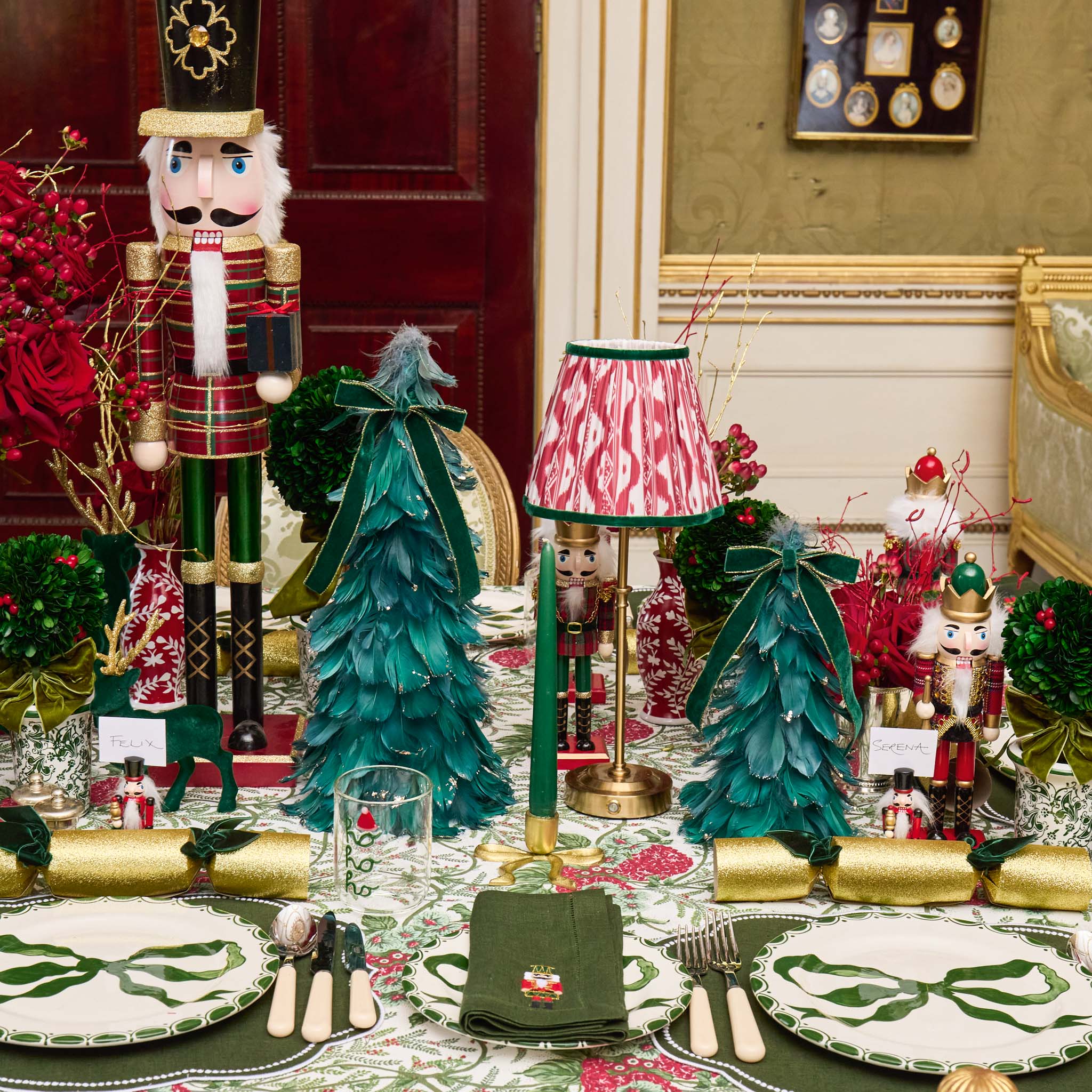 Forest Green Feather Tree Family