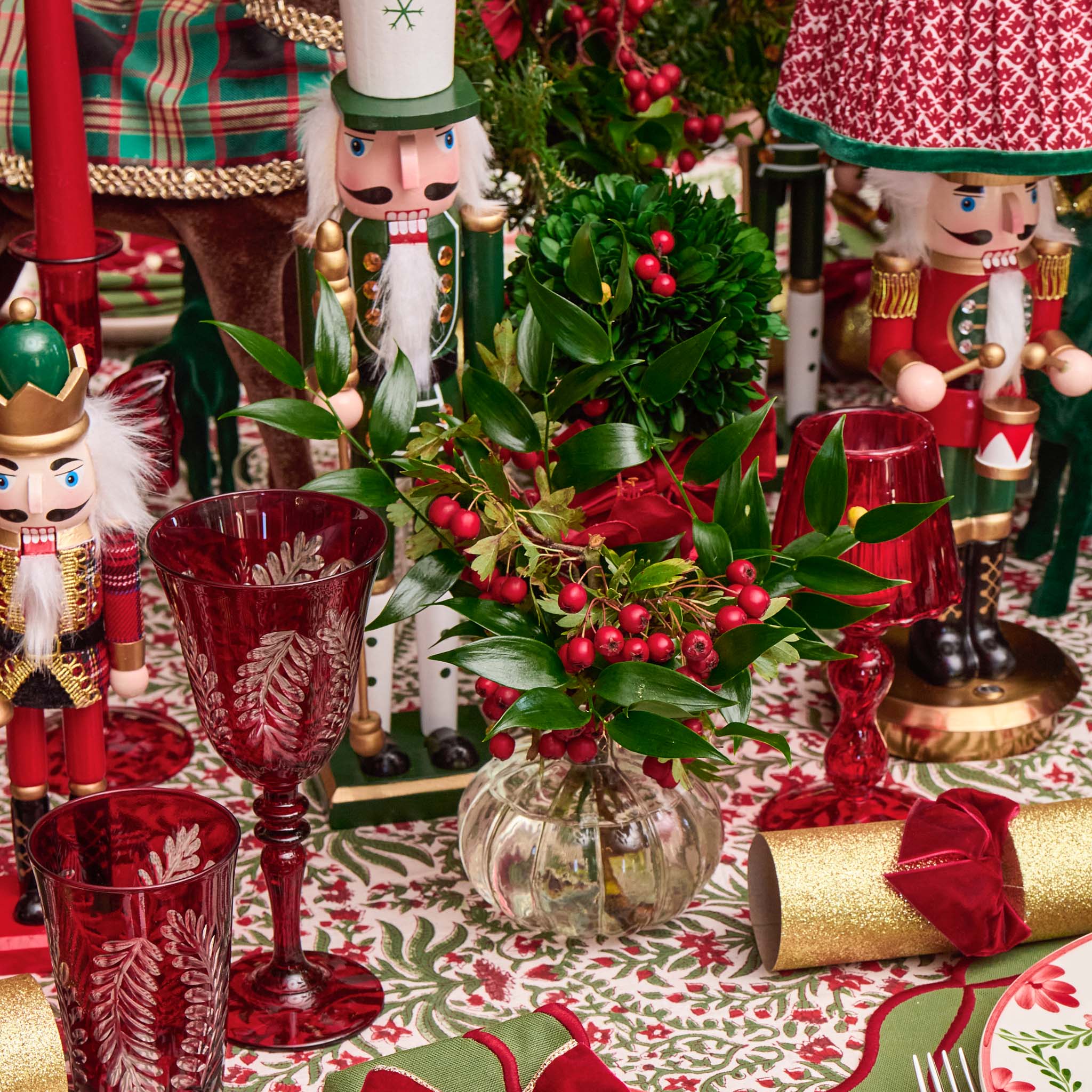 Romance Bud Vase (Set of 3)