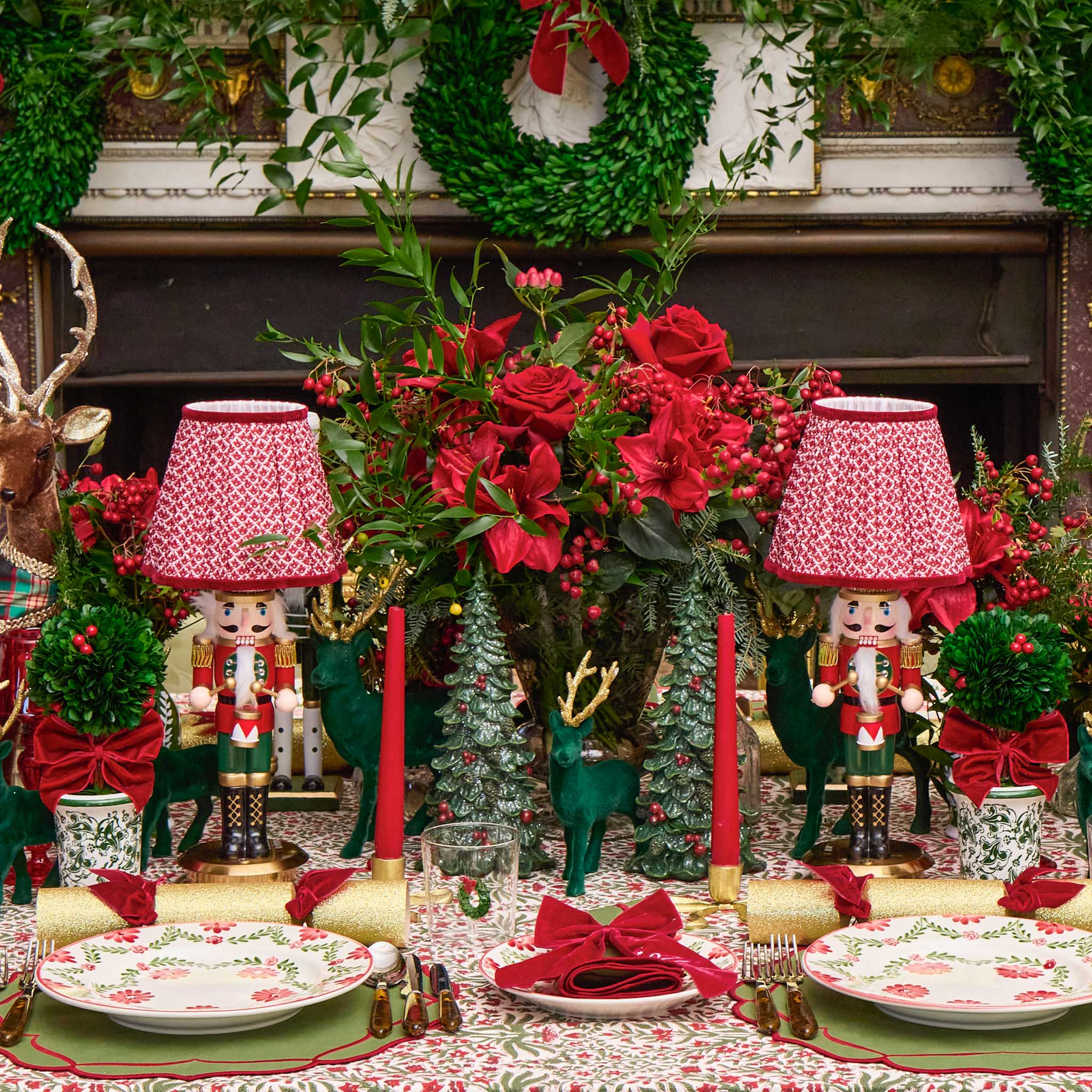 Red Lotus Lampshade (18cm)