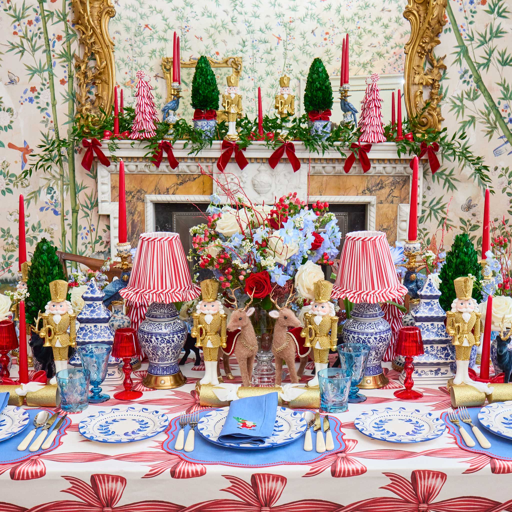 Elizabeth Blue Garland Starter Plate