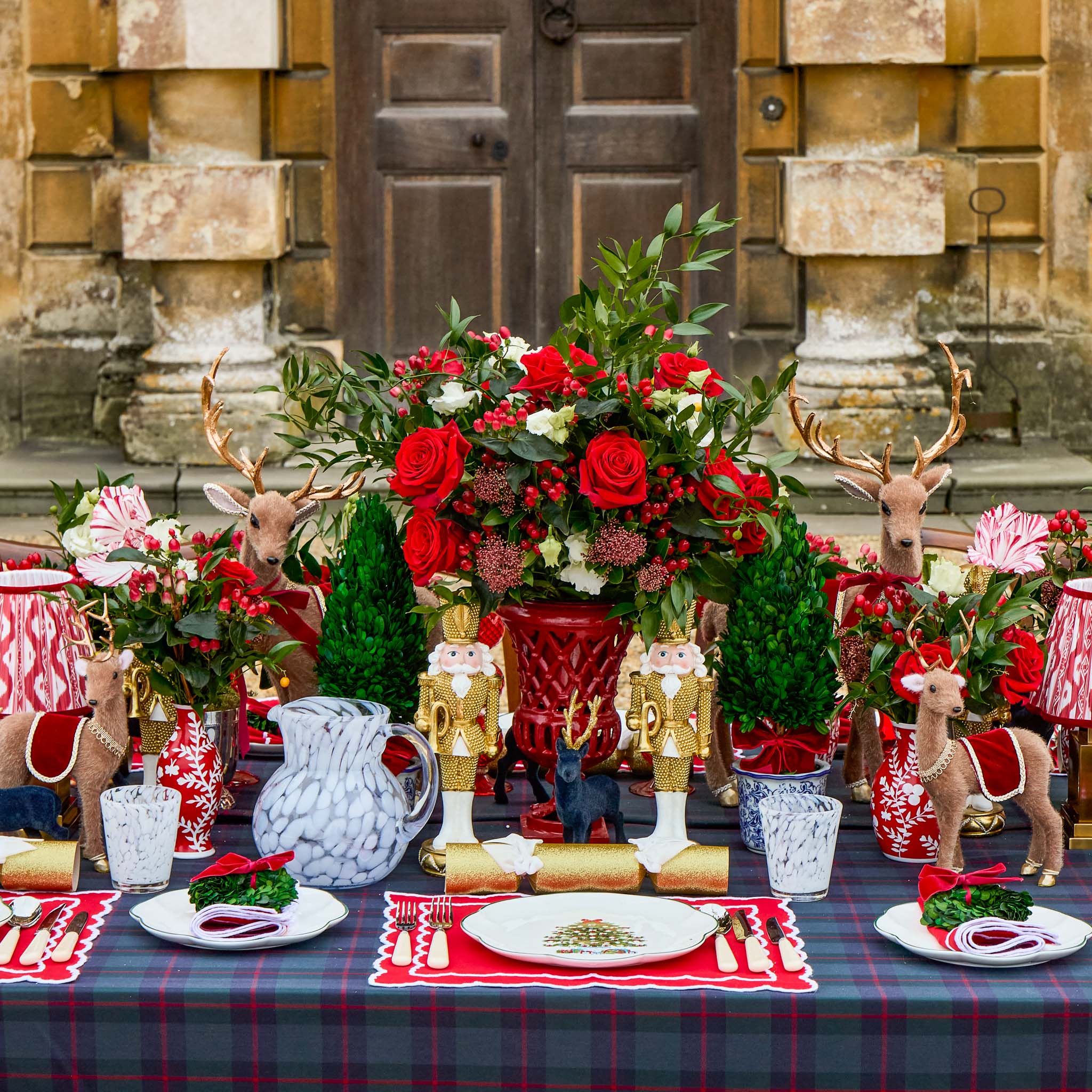 Gold Beaded Nutcracker (Pair)