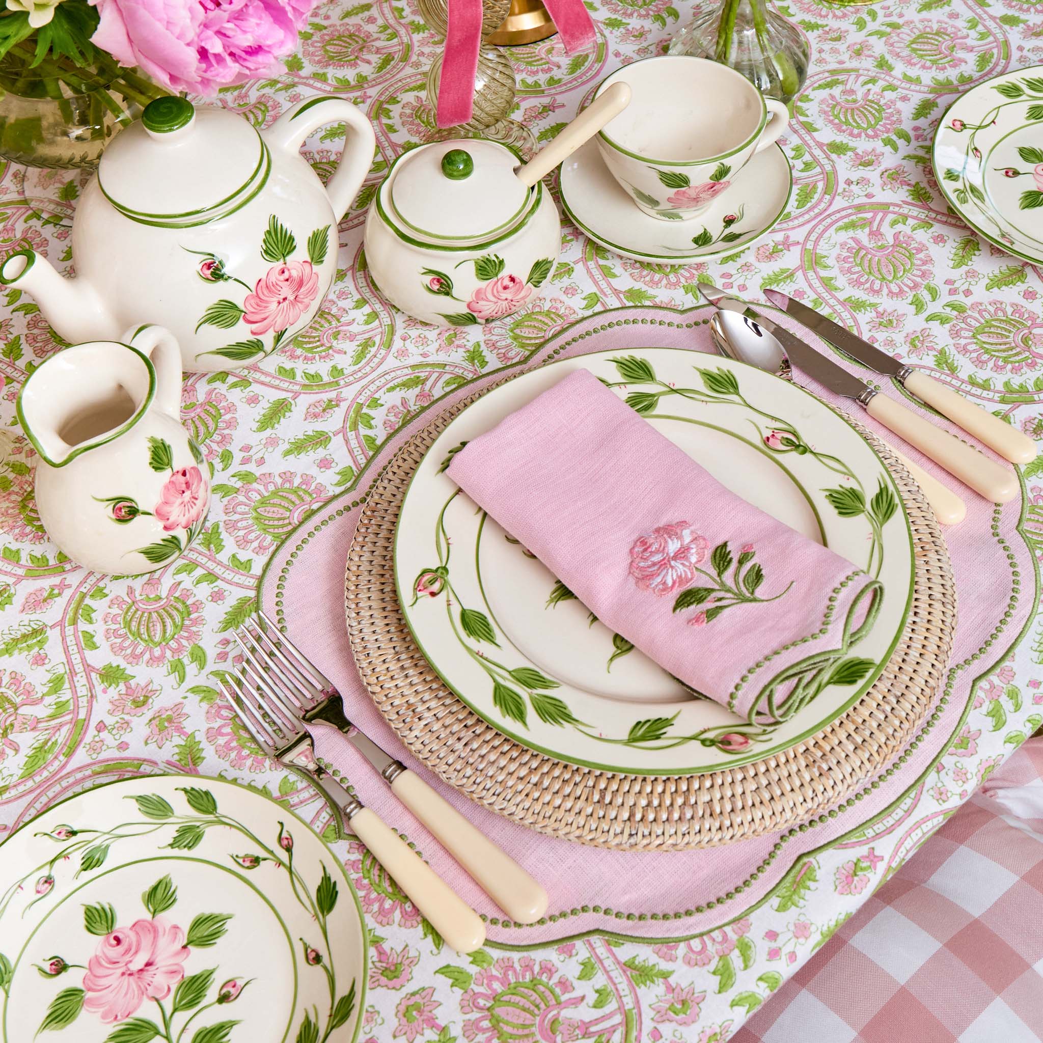 Rose Bud Tea Cup & Saucer