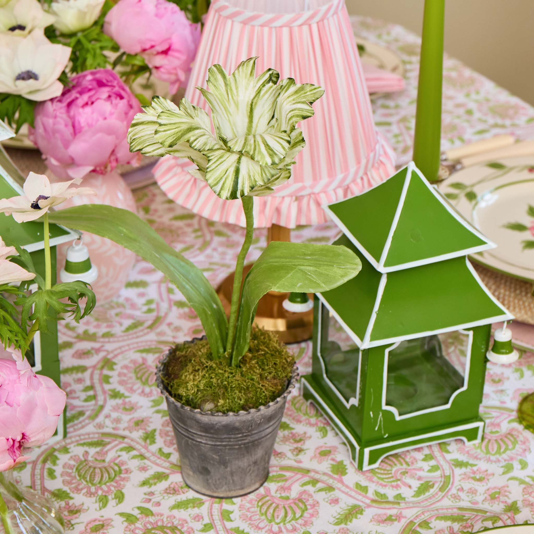 Apple Green Mini Pagoda Lantern (Pair)