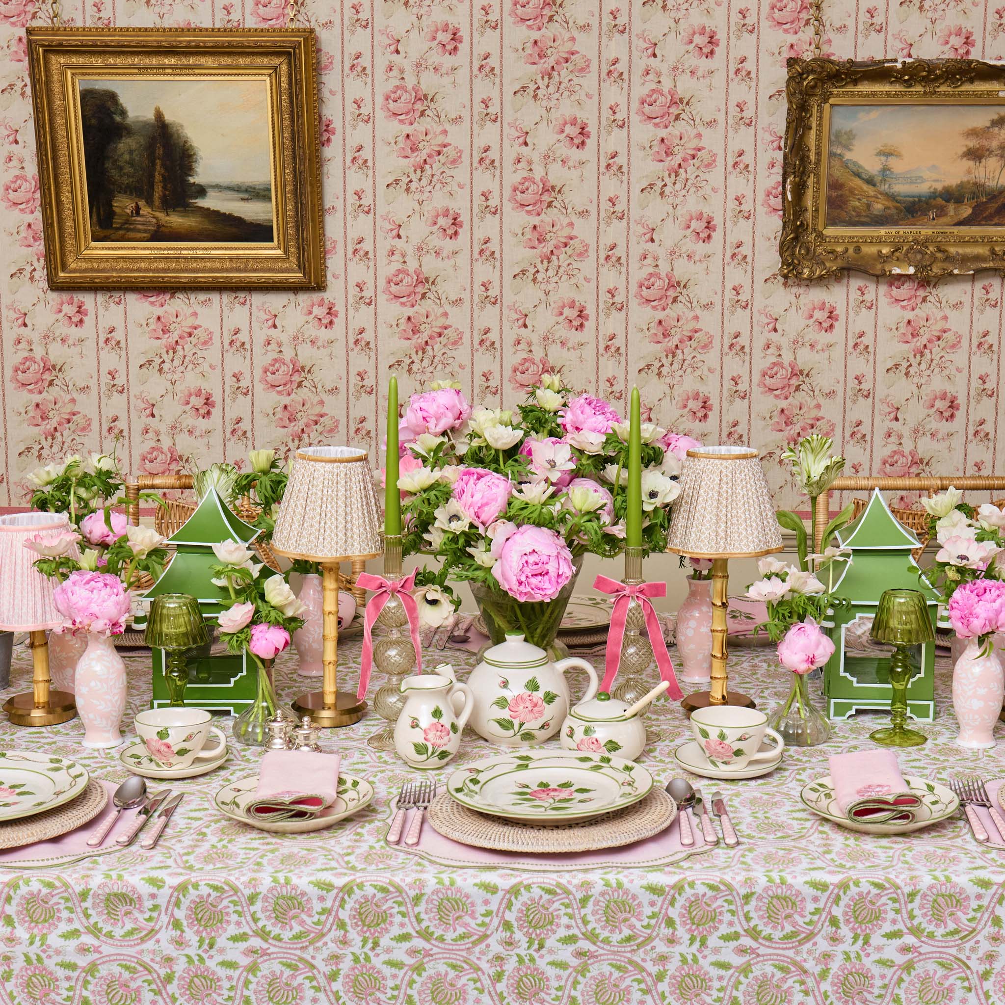 Rechargeable Bamboo Lamp with Putty Lotus Shade (18cm)