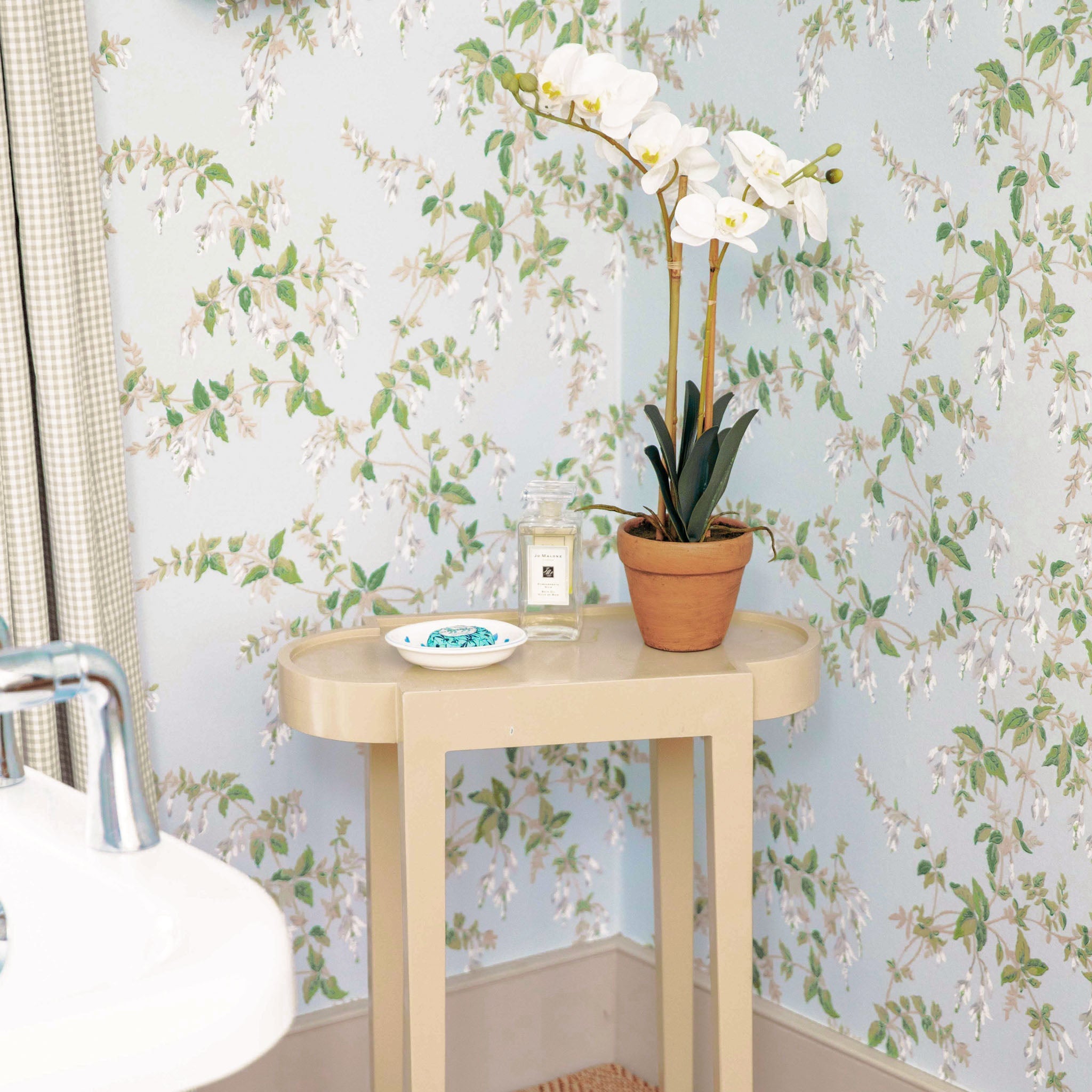 Putty Lacquer Side Table