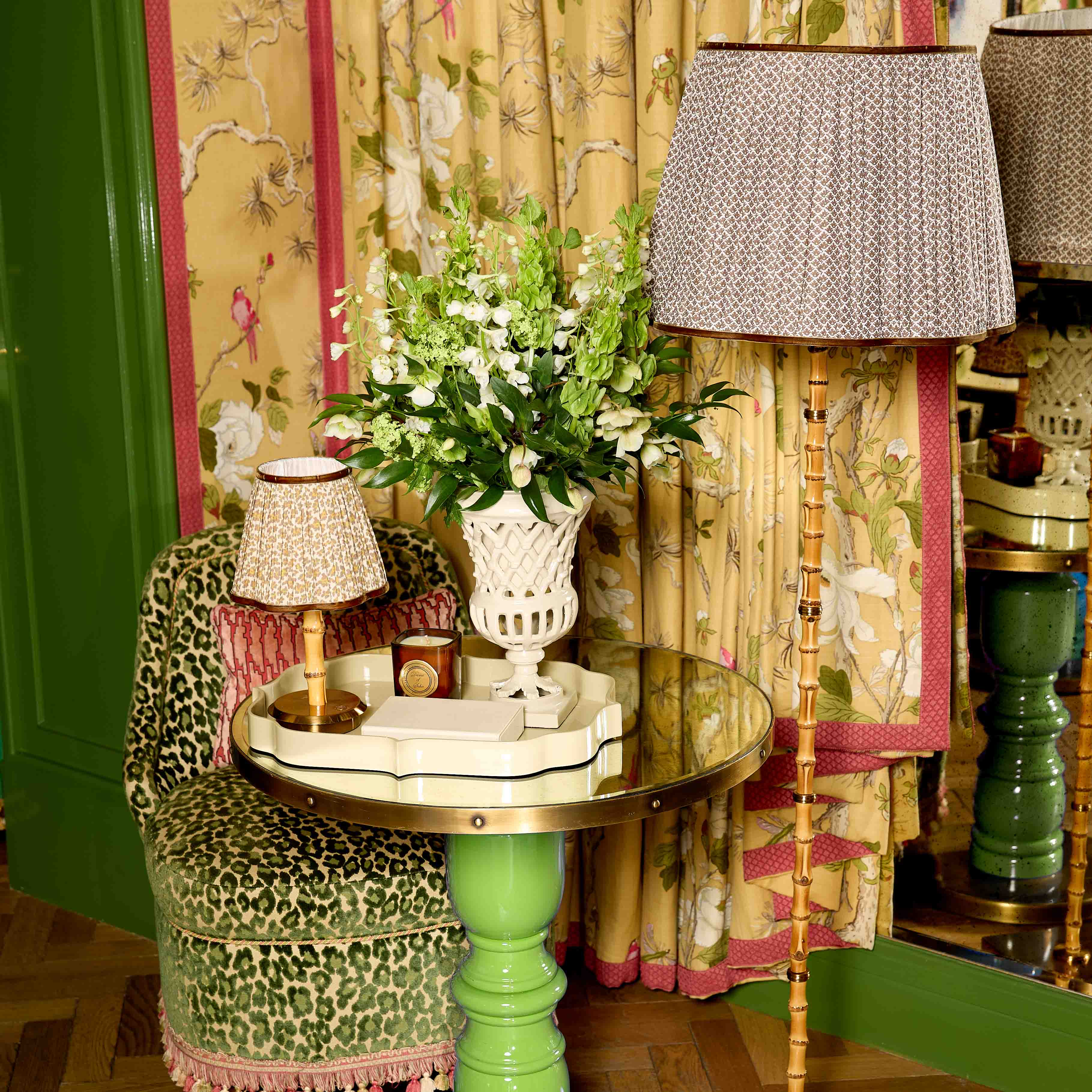 Putty Lacquer Quatrefoil Tray