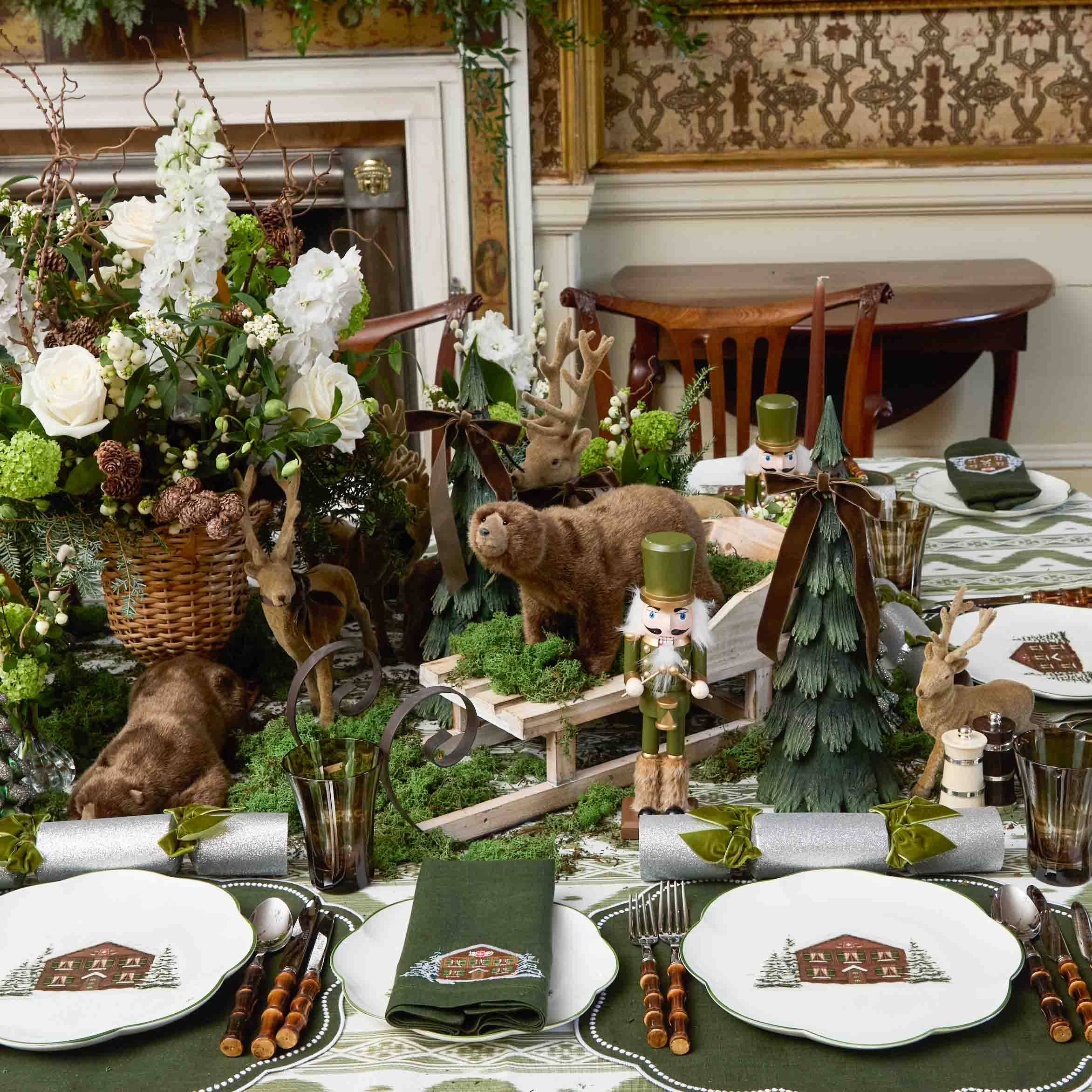 Eloise Forest Green Linen Placemats & Chalet Napkins (Set of 4)