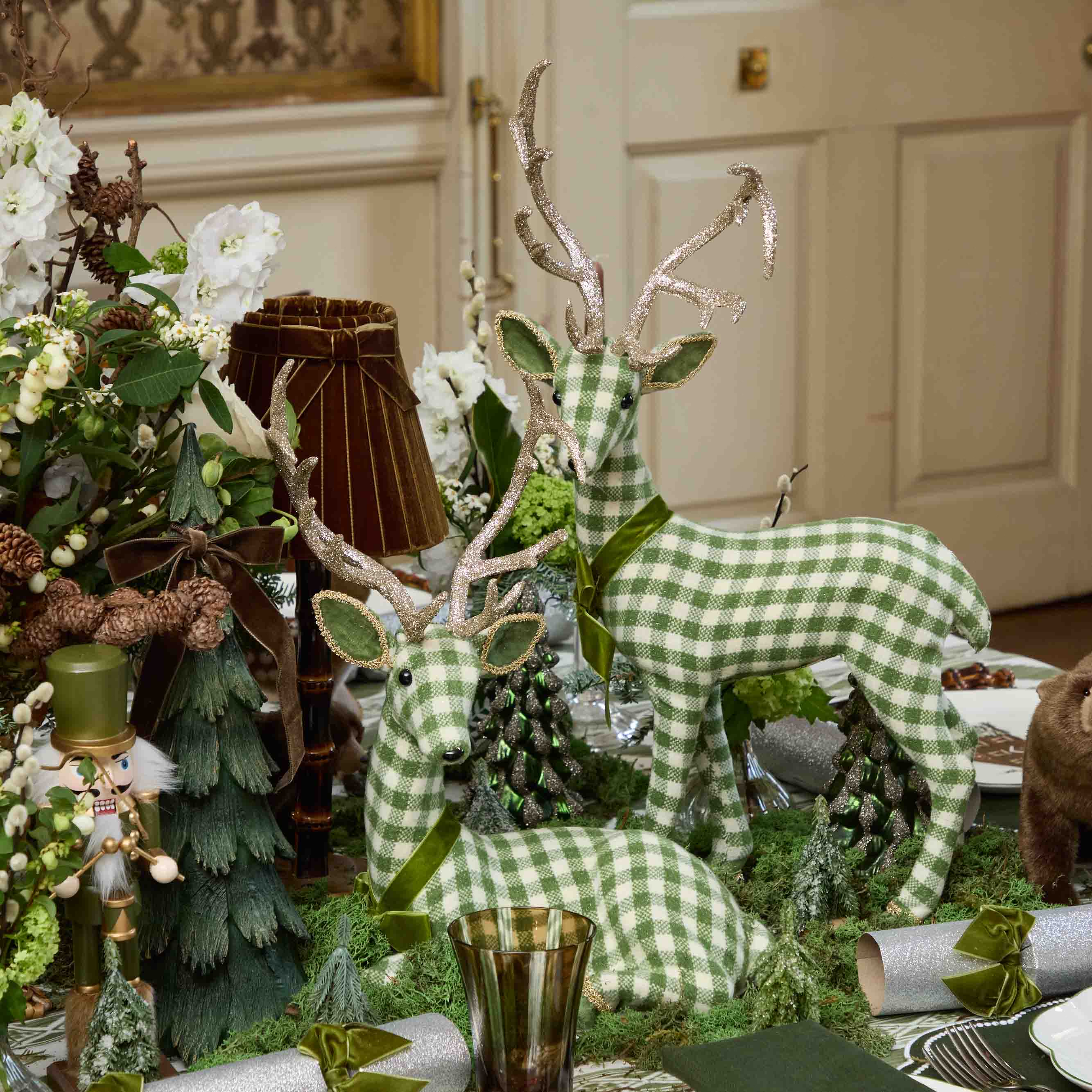 Green Gingham Sitting Deers (Pair)