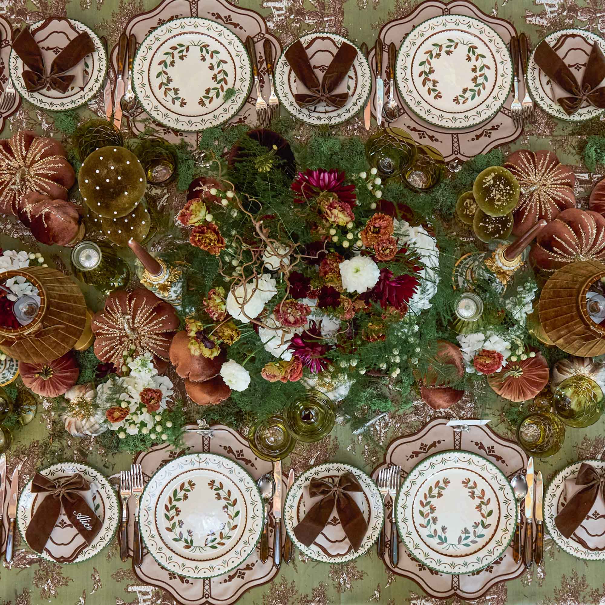 Chocolate Josephine Dinner & Starter Plates (Set of  8)