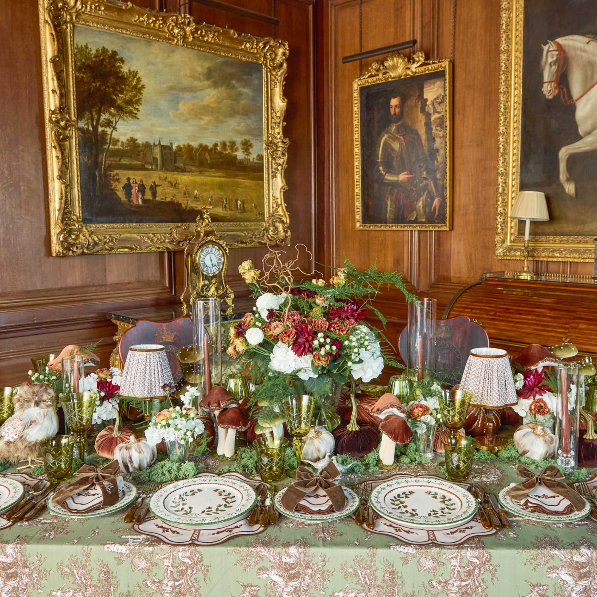 Short Burnt Bamboo Rechargeable Lamp with Chocolate Lotus Shade (18cm)