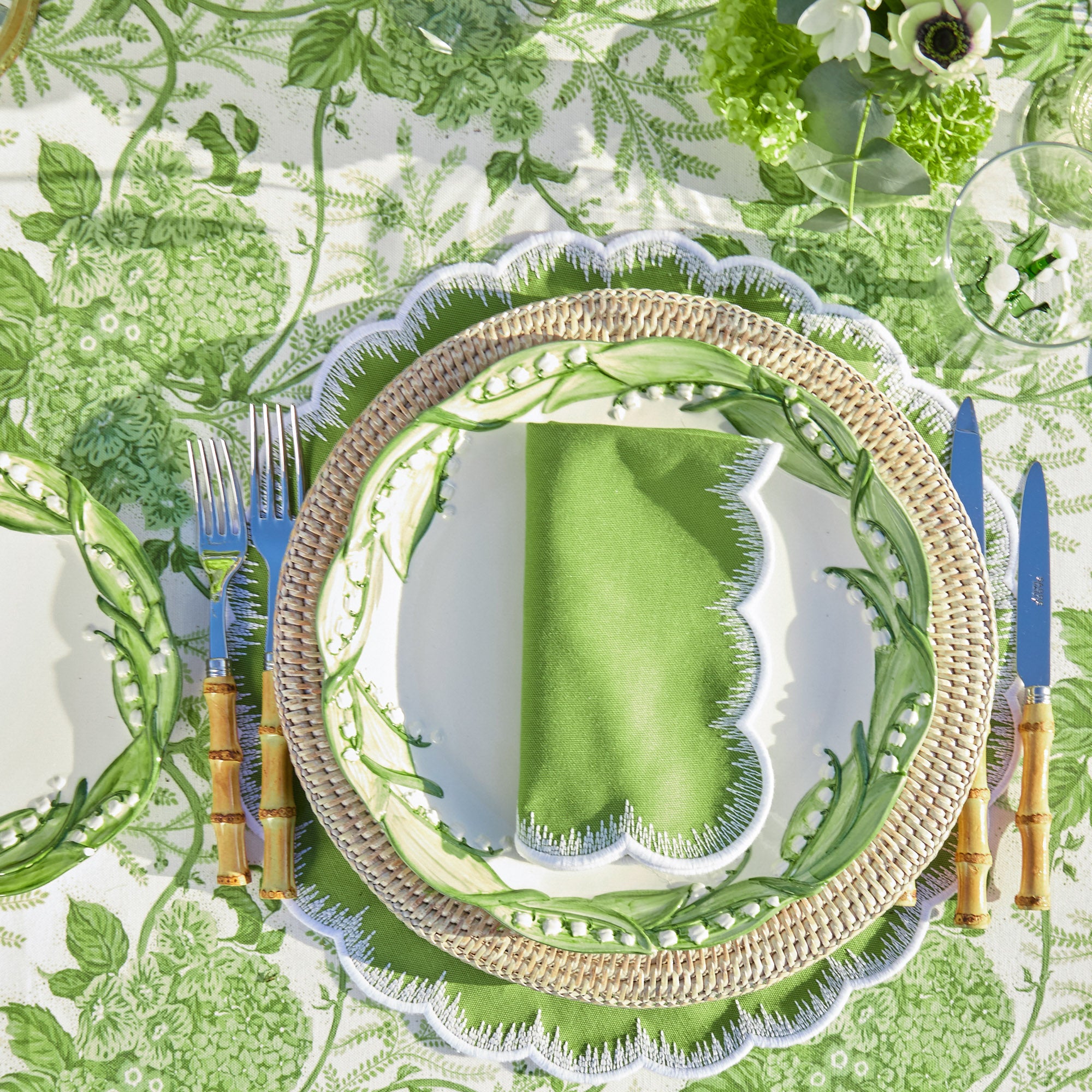 Lily of the Valley Dinner & Starter Plates (Set of 4)