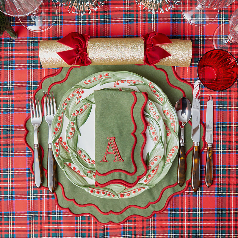 Add a touch of holiday tradition to your dining settings with the Bonnie Tartan Tablecloth, ideal for infusing your Christmas meals with the timeless charm of tartan.
