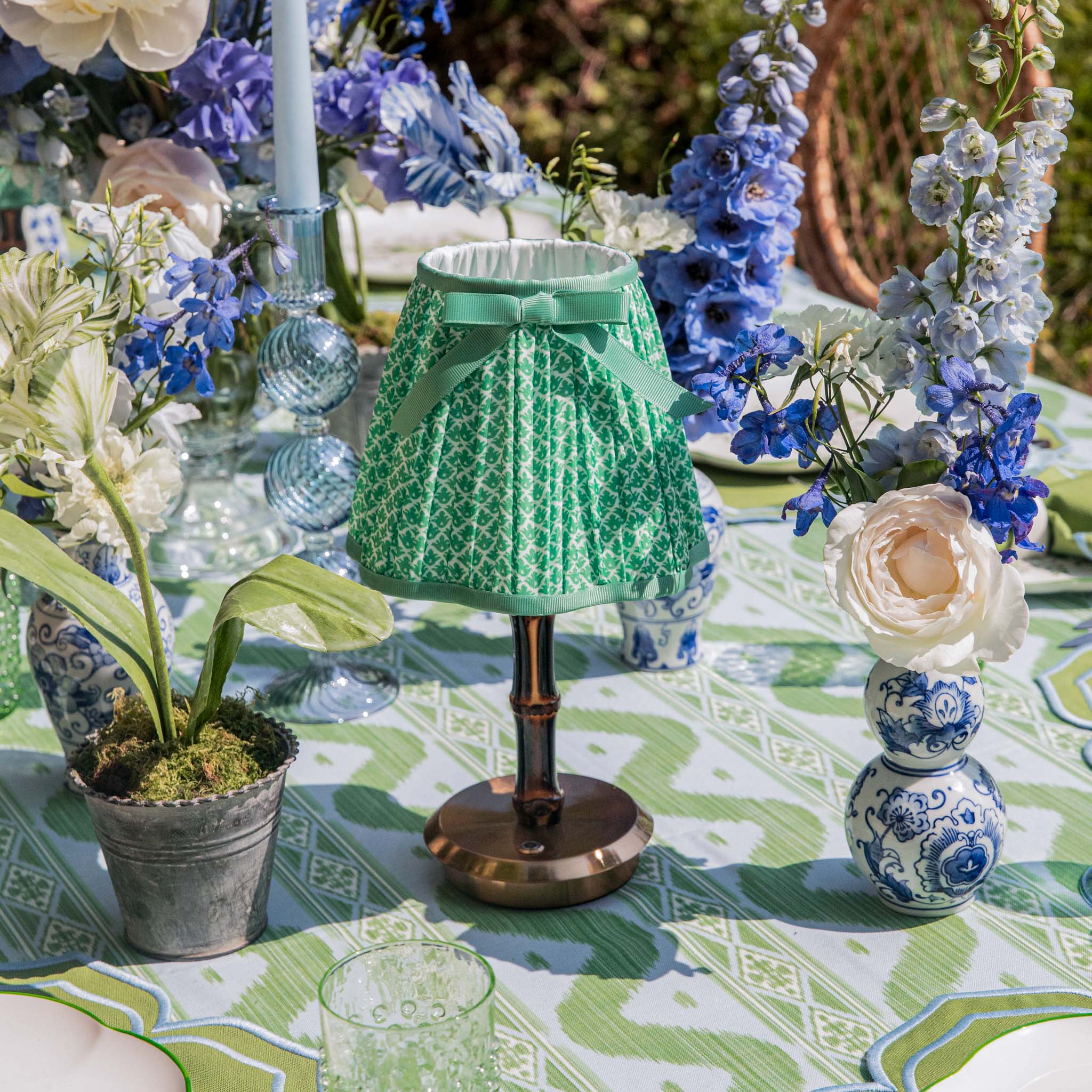 Spring Green Lotus Bow Lampshade (18cm)