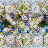 Add a touch of botanical charm to your dining settings with the Frosted Garden Tablecloth, ideal for infusing your meals with the captivating beauty of a garden in full bloom.