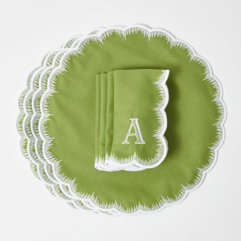 Experience the perfect balance of sophistication and cheer with these vibrant round placemats.