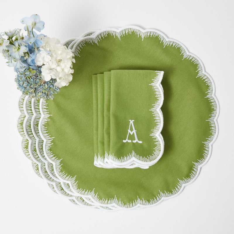 Set the stage for a charming meal with Apple Green Isabella Round Placemats & Napkins, perfect for gatherings.