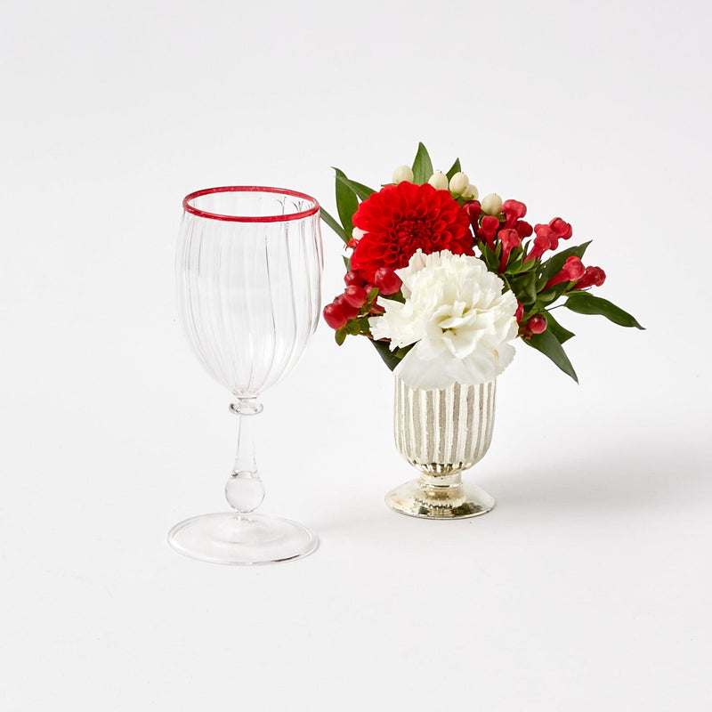 Turn your Christmas celebrations into a cheerful affair with the Red Rim Wine Glass Set.