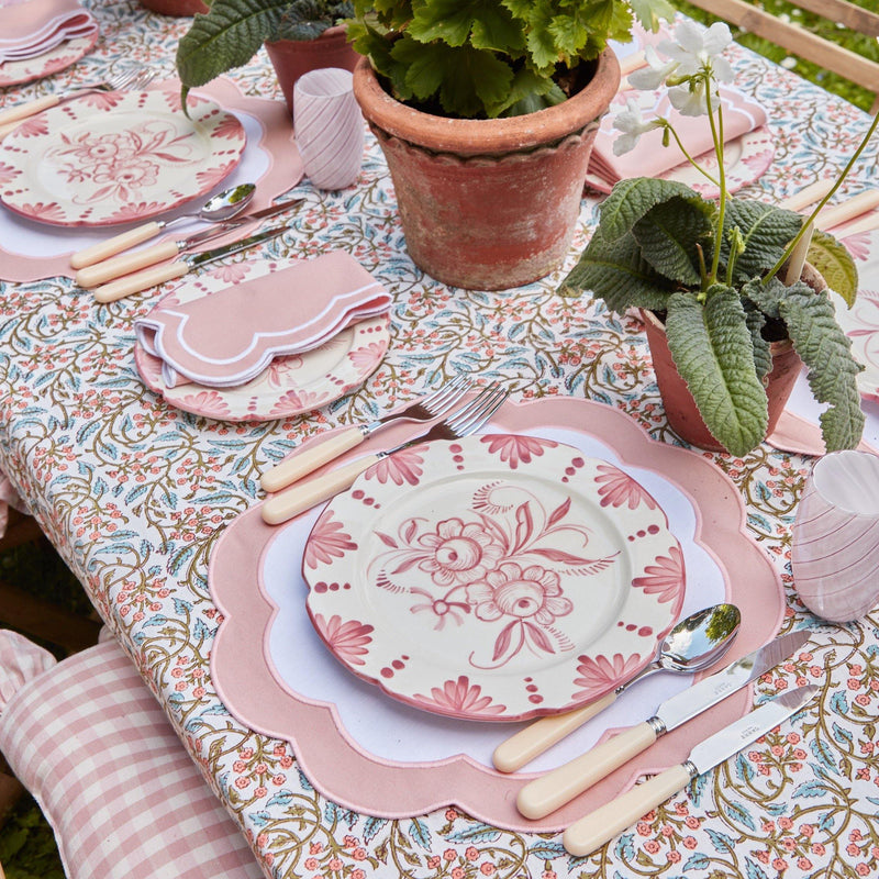 Seville Pink Gardênia Dinner Plate - Mrs. Alice