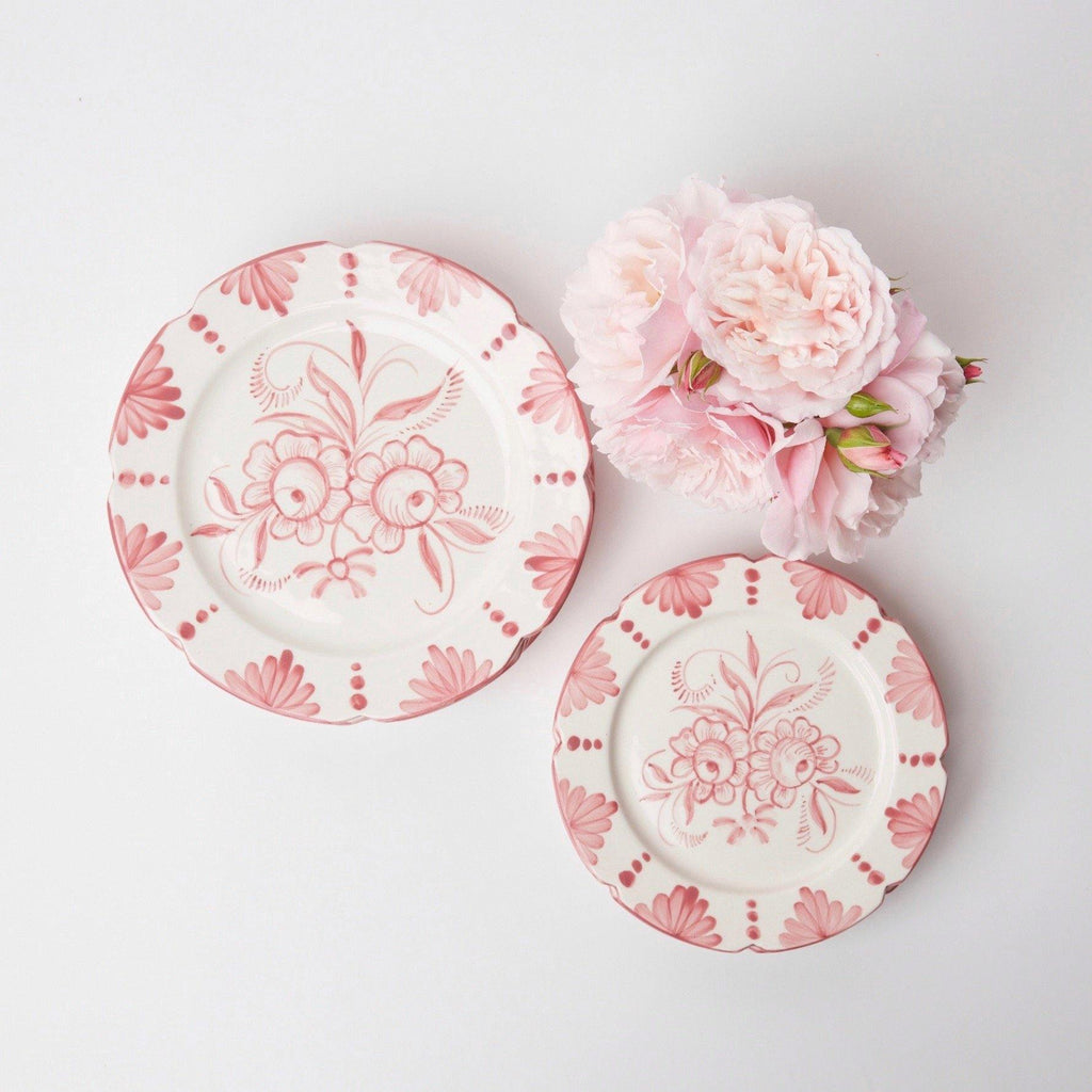 Simple Queen pink plate