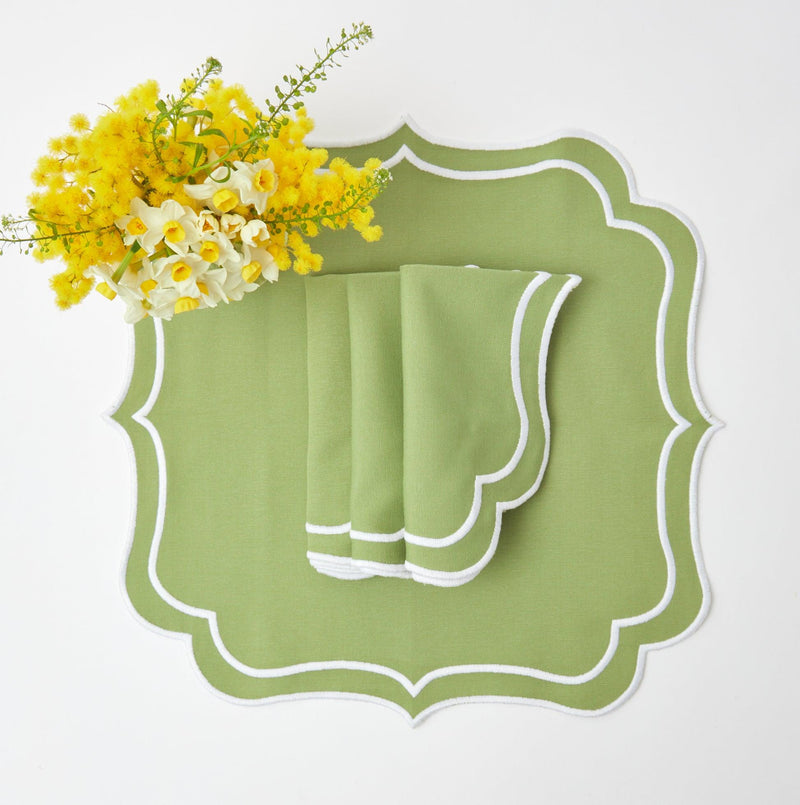 Embroidered Alice Sylvie of Napkins Mrs. (Set – Green 4)