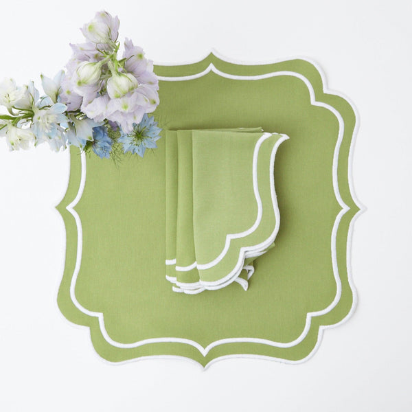 Embroidered – (Set Green Sylvie 4) Mrs. Alice Napkins of
