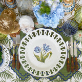 Create a captivating dining ambiance with the White Lace Botanical Dinner & Starter Plates Set of 8, designed to bring charm, sophistication, and the beauty of nature to your table.