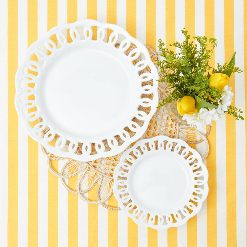 Elevate your dining experience with the White Lace Dinner & Starter Plates (Set of 8), designed to create an inviting and coordinated atmosphere at your table.