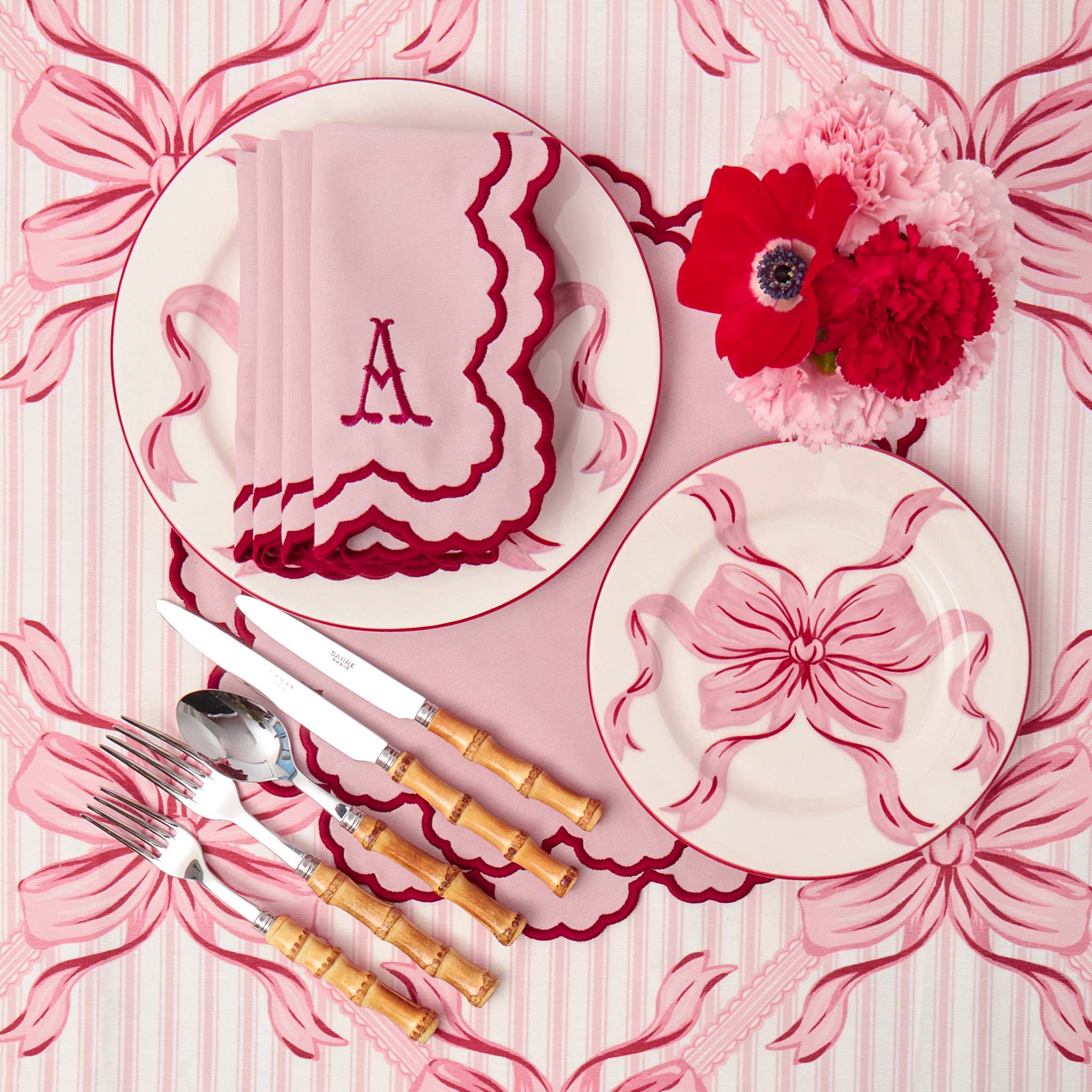 Audrey Pink & Red Bow Starter Plates (Set of 4)