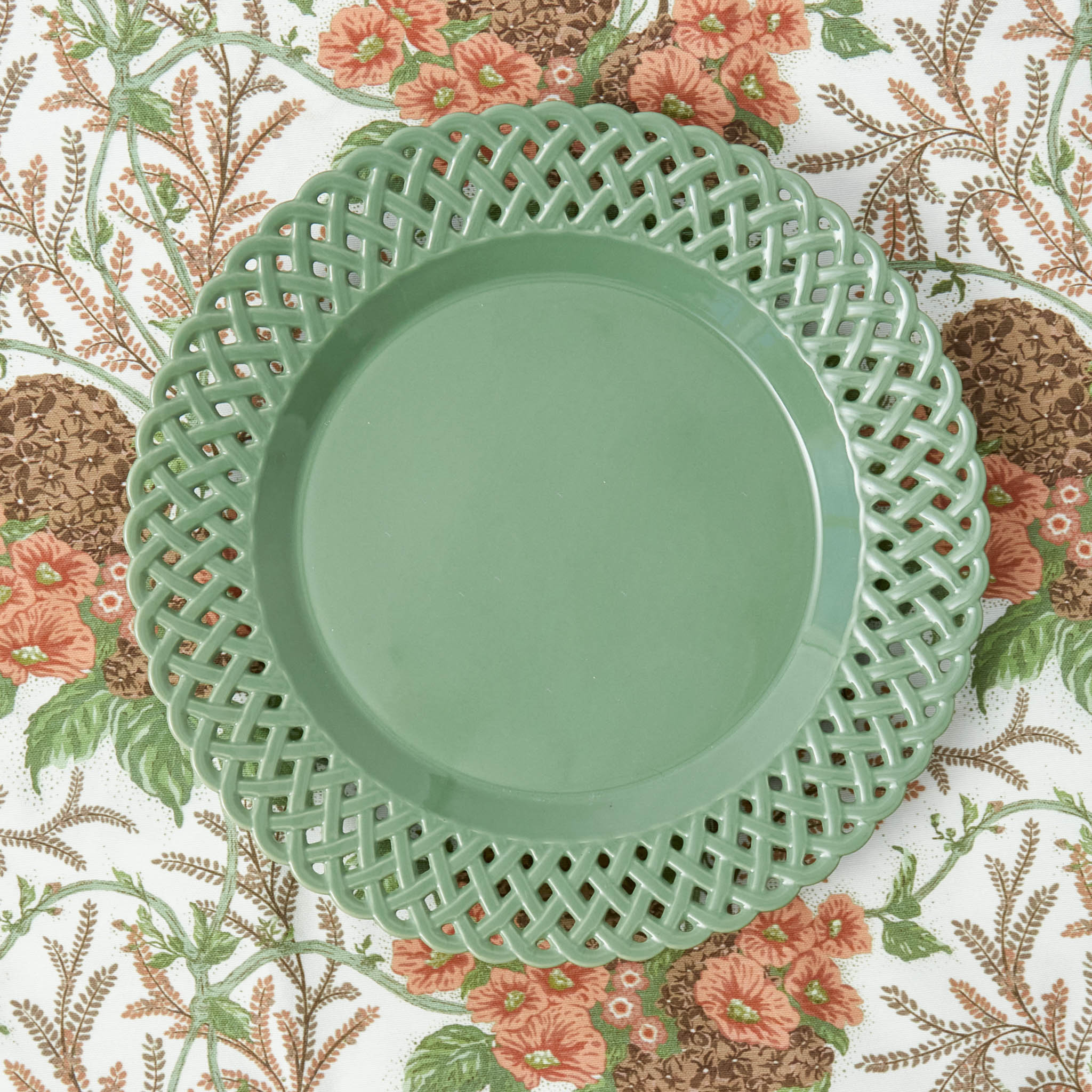 Sage Basketweave Dinner Plate