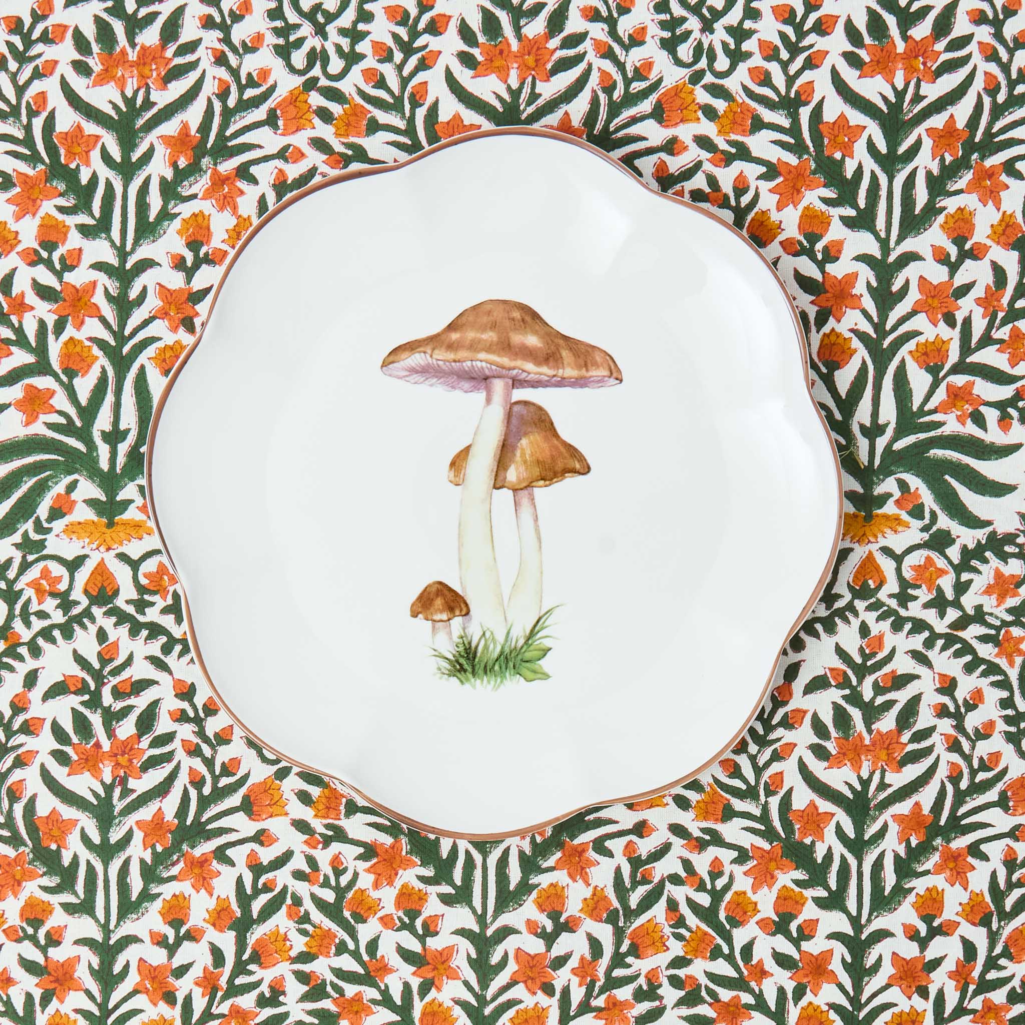Scalloped Mushroom Dinner Plates (Set of 4)