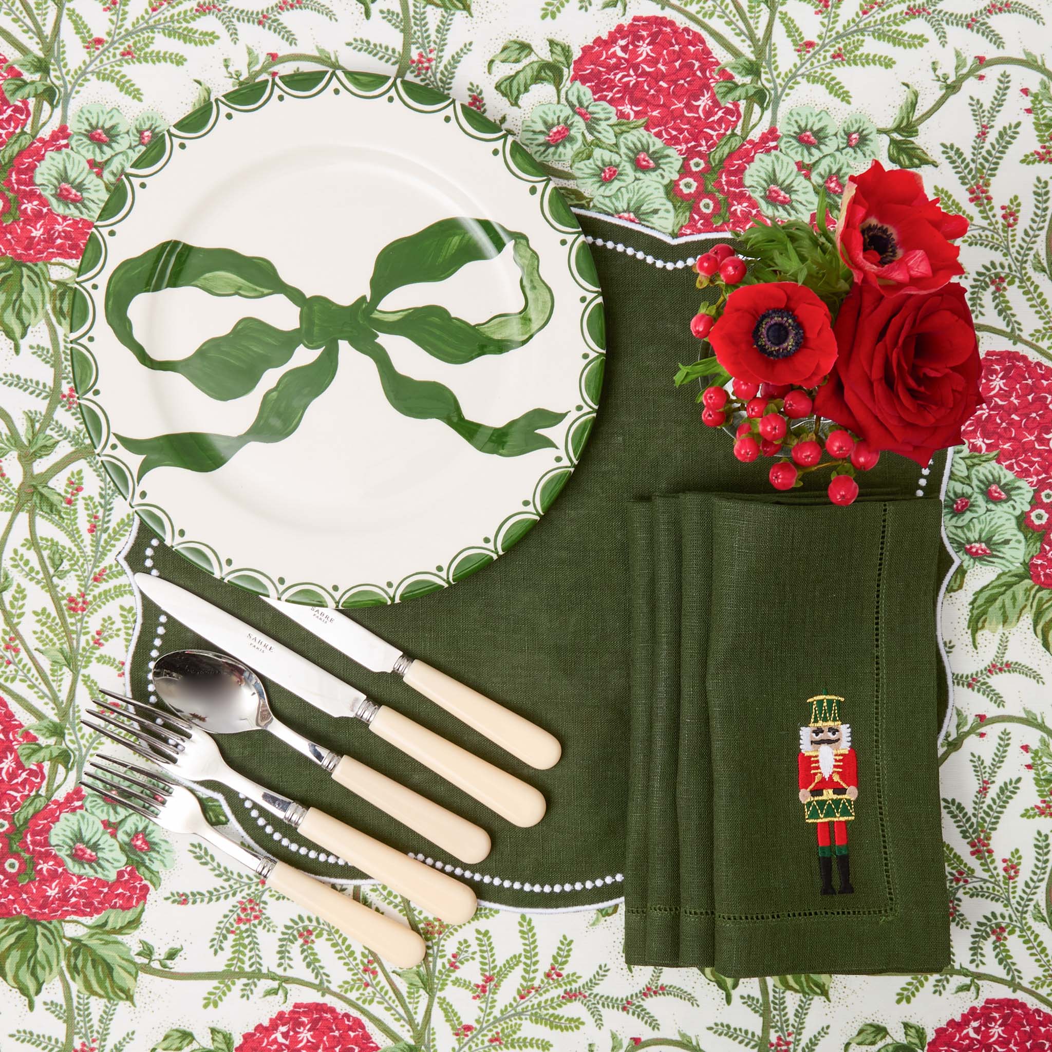 Marilyn Forest Green Bow Dinner Plates (Set of 4)