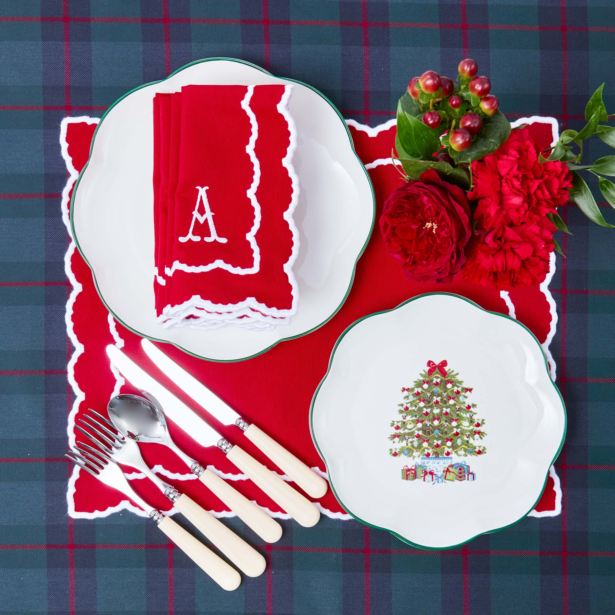Mrs. Alice Christmas Tree Starter Plate