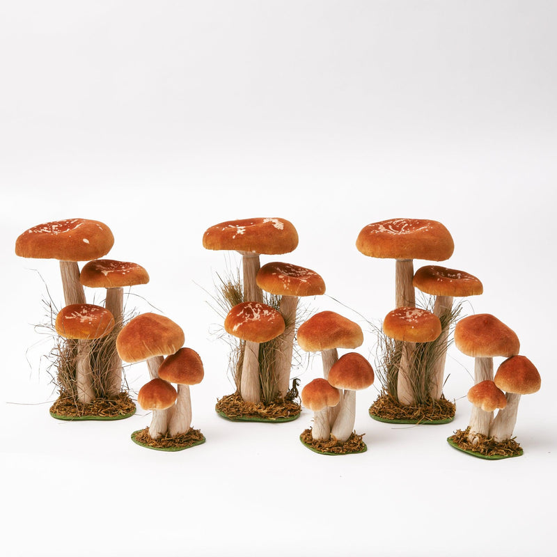 Set a magical tone with the Small Orange Velvet Mushroom Set, a versatile and eye-catching addition to your home.