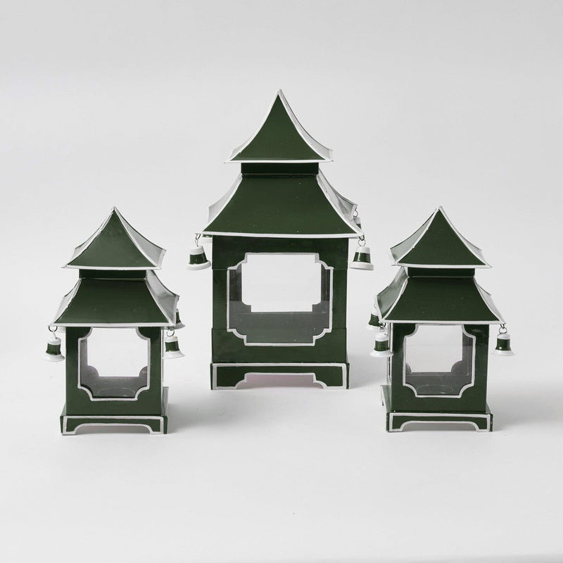 Make each holiday meal a celebration of timeless beauty with the Forest Green Mini Pagoda Lantern Pair, a perfect duo to create a cozy and inviting Christmas atmosphere.